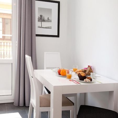 Barnapartments Basic Gracia บาร์เซโลนา ห้อง รูปภาพ