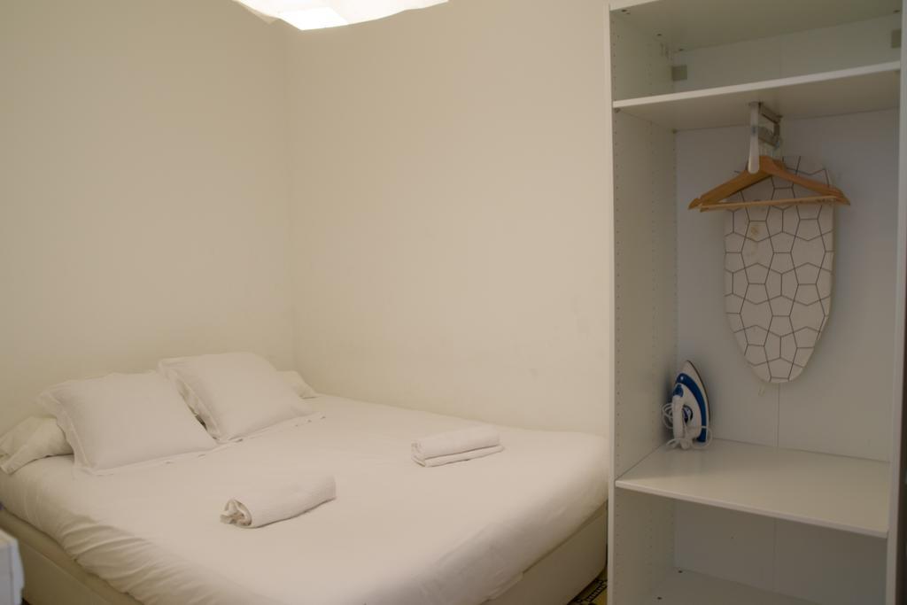 Barnapartments Basic Gracia บาร์เซโลนา ภายนอก รูปภาพ