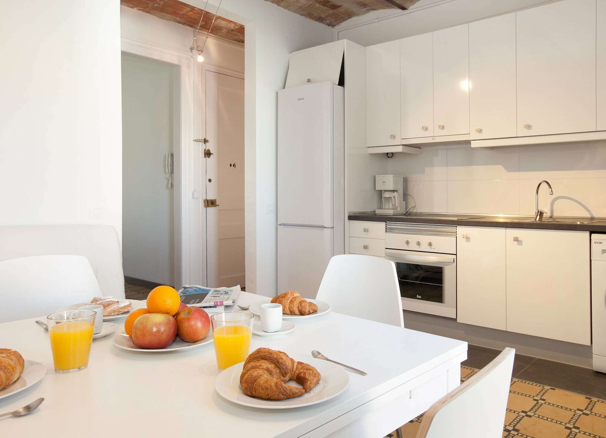 Barnapartments Basic Gracia บาร์เซโลนา ภายนอก รูปภาพ